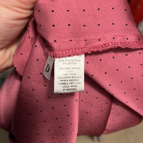 LOFT blouse, size medium - Picture 9 of 9